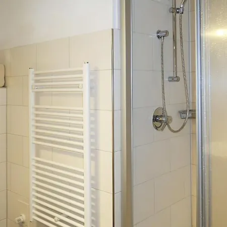 Nikola By Interhome * פלאכאו